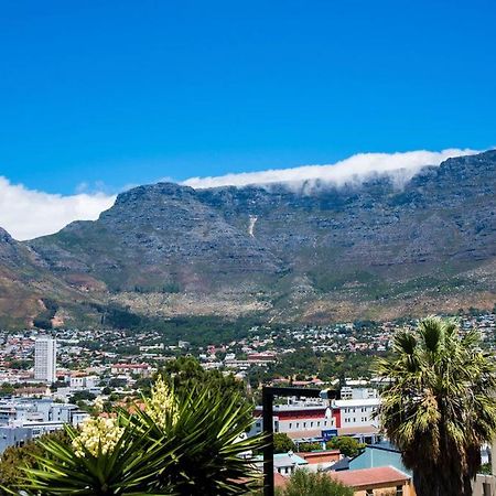 Table Mountain Inn ケープタウン エクステリア 写真